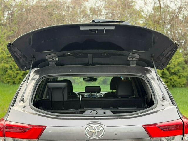2018 Toyota Highlander XLE V6 AWD - 23002544 - 5