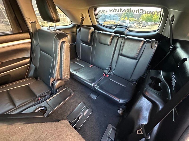 2018 Toyota Highlander XLE V6 AWD - 22916533 - 29