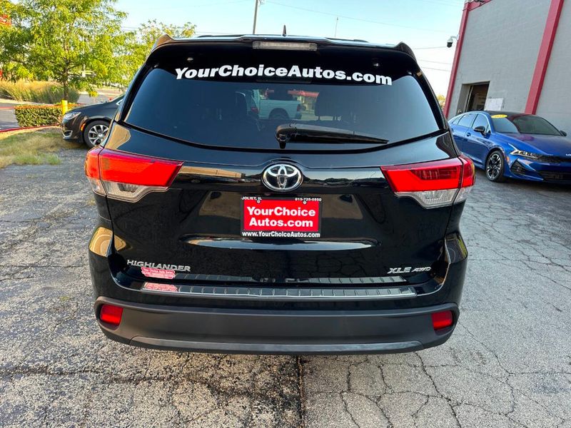 2018 Toyota Highlander XLE V6 AWD - 22916533 - 3