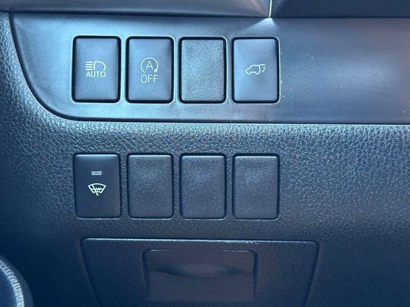 2018 Toyota Highlander XLE V6 AWD - 22916533 - 49