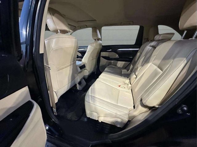 2018 Toyota Highlander XLE V6 AWD - 22937884 - 14