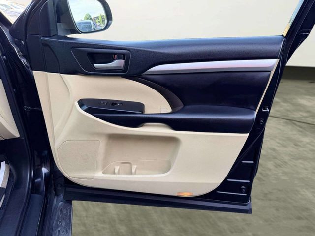2018 Toyota Highlander XLE V6 AWD - 23036125 - 36
