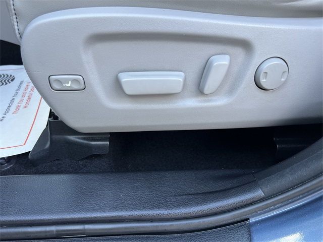 2018 Toyota Highlander XLE V6 AWD - 22924288 - 10