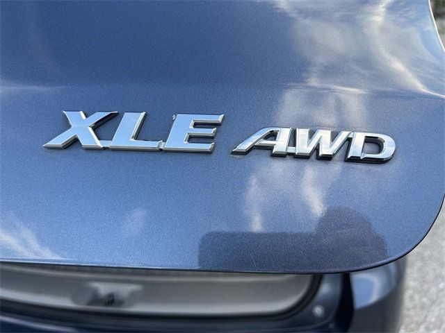 2018 Toyota Highlander XLE V6 AWD - 22924288 - 18