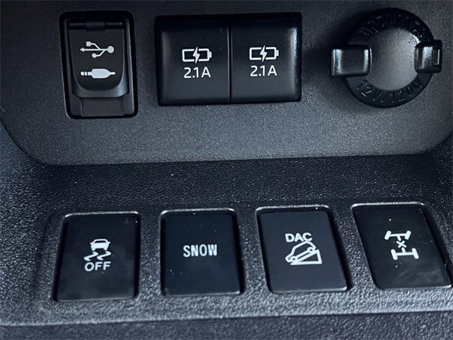 2018 Toyota Highlander XLE V6 AWD - 22924288 - 30