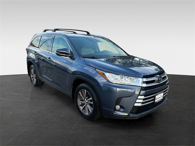 2018 Toyota Highlander XLE V6 AWD - 22924288 - 6