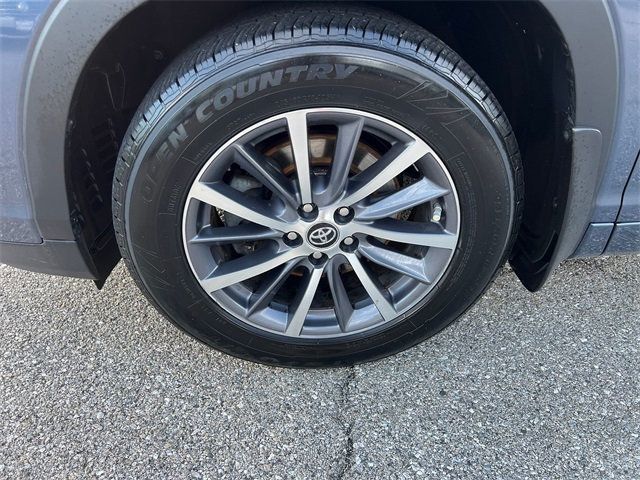 2018 Toyota Highlander XLE V6 AWD - 22924288 - 8