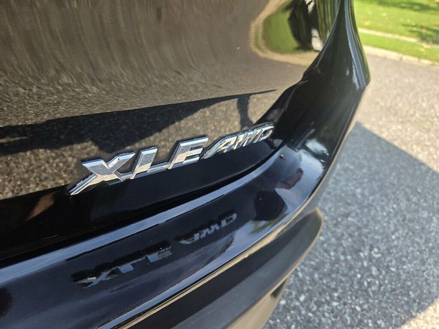 2018 Toyota Highlander XLE V6 AWD - 23047095 - 4