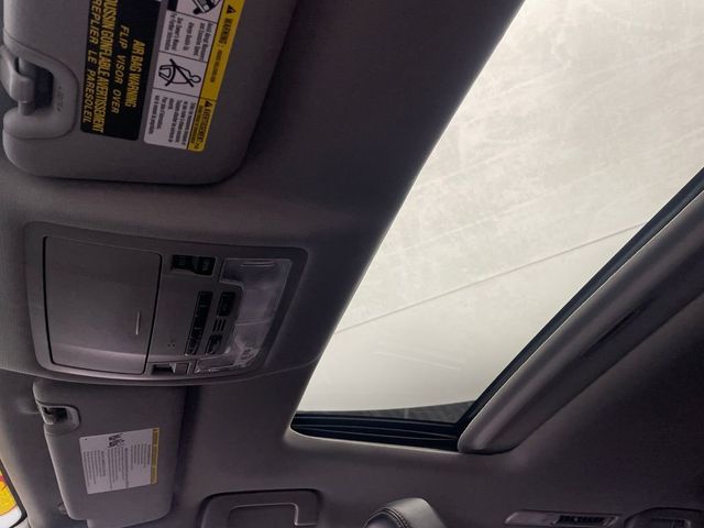 2018 Toyota Highlander XLE V6 AWD - 22997040 - 29