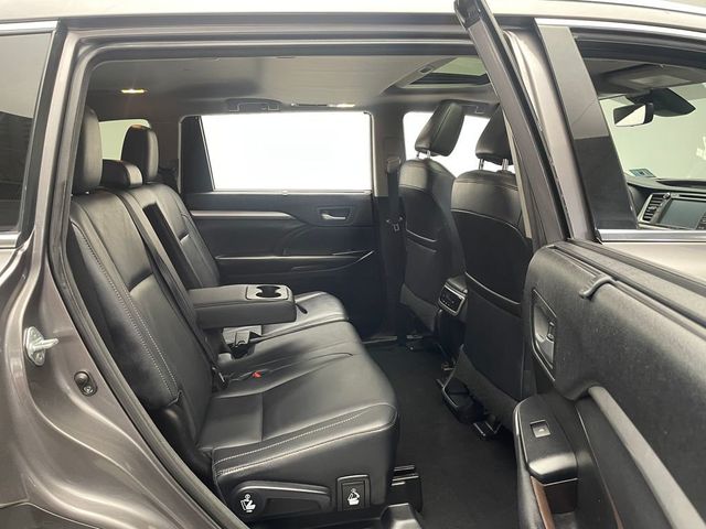 2018 Toyota Highlander XLE V6 AWD - 22997040 - 36