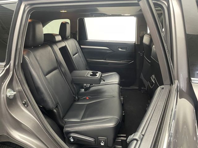 2018 Toyota Highlander XLE V6 AWD - 22997040 - 37