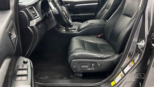 2018 Toyota Highlander XLE V6 AWD - 23037065 - 9