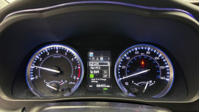 2018 Toyota Highlander XLE V6 AWD - 23037065 - 17