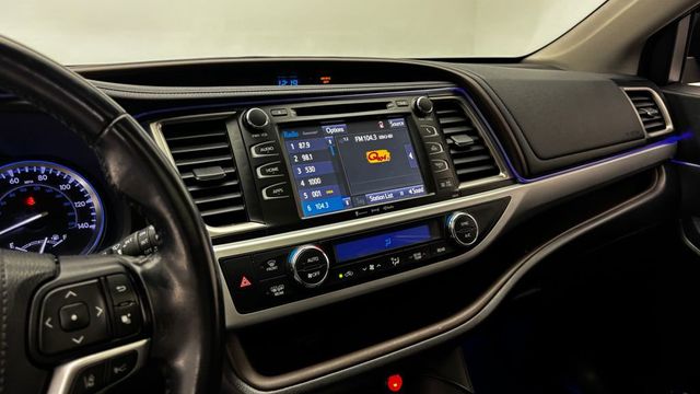 2018 Toyota Highlander XLE V6 AWD - 23037065 - 18