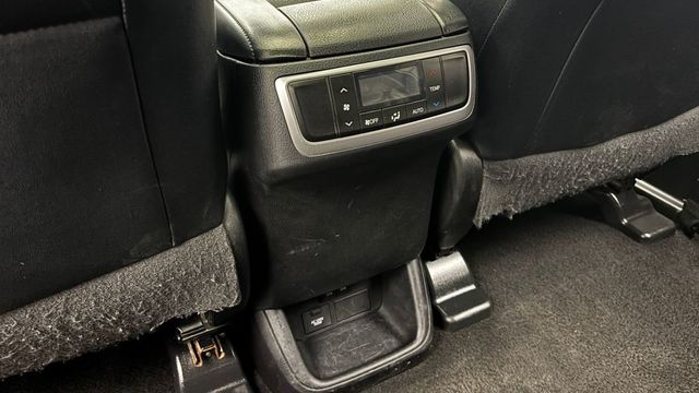 2018 Toyota Highlander XLE V6 AWD - 23037065 - 26