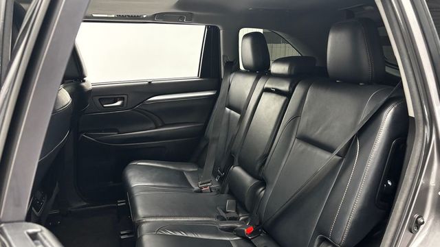 2018 Toyota Highlander XLE V6 AWD - 23037065 - 28