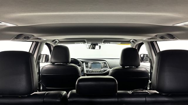 2018 Toyota Highlander XLE V6 AWD - 23037065 - 34