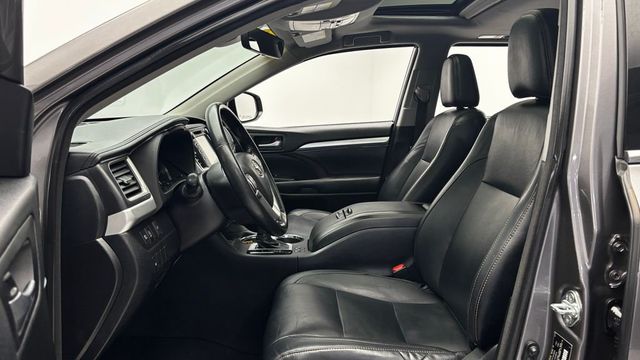 2018 Toyota Highlander XLE V6 AWD - 23037065 - 8