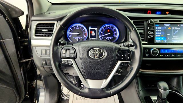 2018 Toyota Highlander XLE V6 AWD - 23031001 - 13