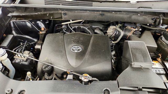 2018 Toyota Highlander XLE V6 AWD - 23031001 - 27