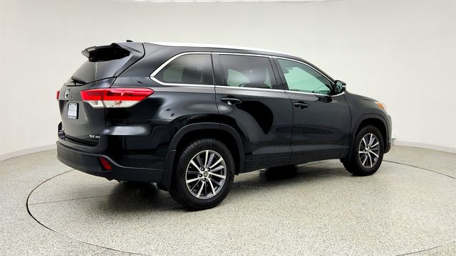 2018 Toyota Highlander XLE V6 AWD - 23031001 - 4