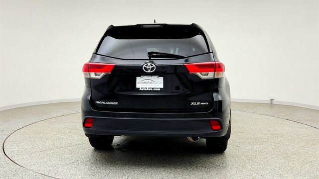 2018 Toyota Highlander XLE V6 AWD - 23031001 - 5
