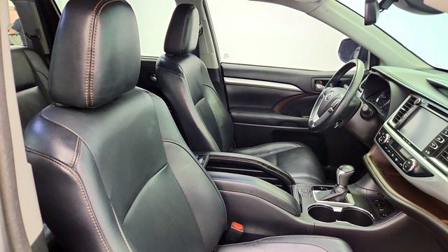 2018 Toyota Highlander XLE V6 AWD - 23041446 - 21