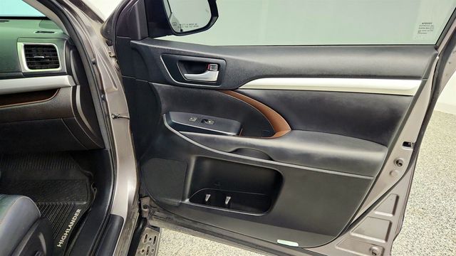 2018 Toyota Highlander XLE V6 AWD - 23041446 - 23
