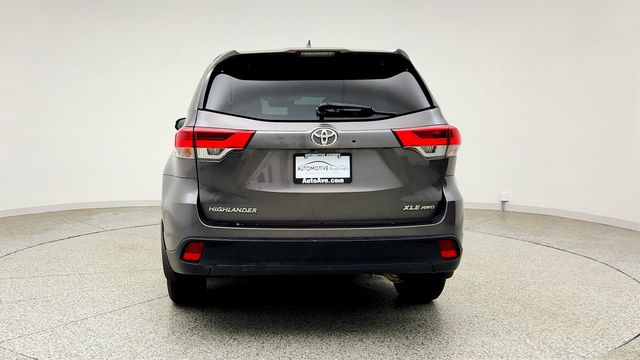 2018 Toyota Highlander XLE V6 AWD - 23041446 - 5