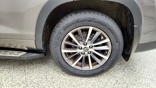 2018 Toyota Highlander XLE V6 AWD - 23041446 - 8