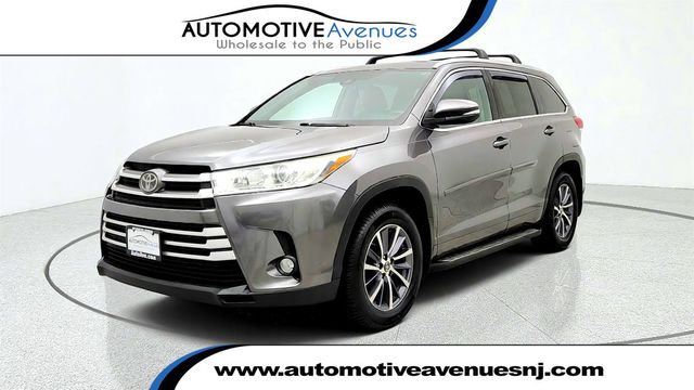 2018 Toyota Highlander XLE V6 AWD - 23079243 - 0