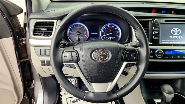 2018 Toyota Highlander XLE V6 AWD - 23079243 - 13