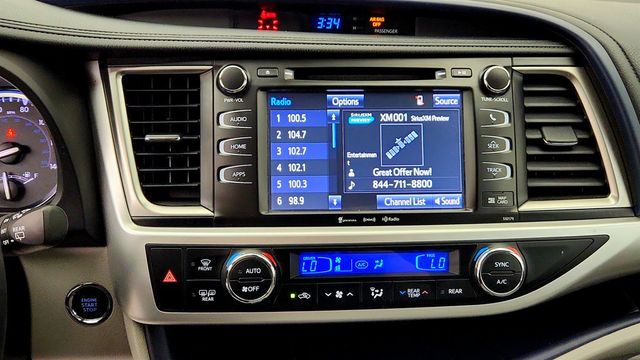2018 Toyota Highlander XLE V6 AWD - 23079243 - 17