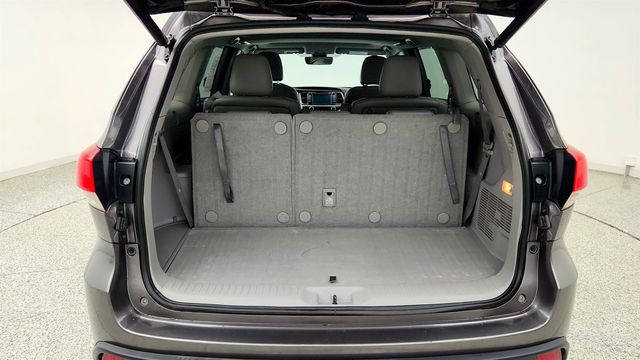 2018 Toyota Highlander XLE V6 AWD - 23079243 - 21