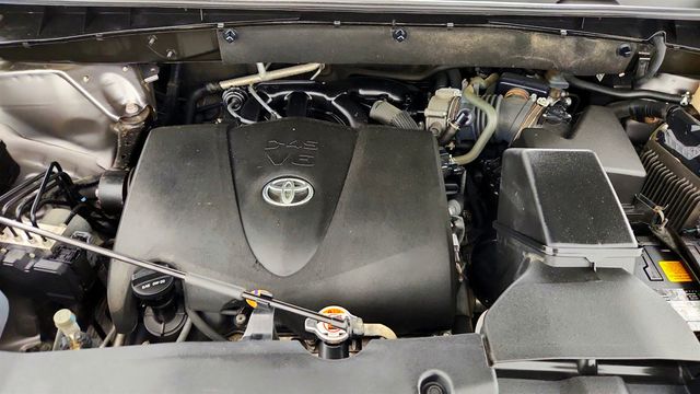 2018 Toyota Highlander XLE V6 AWD - 23079243 - 26