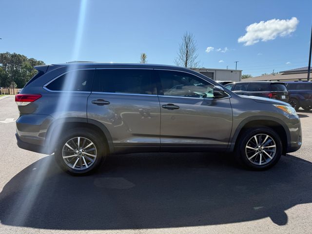 2018 Toyota Highlander XLE V6 FWD - 23007773 - 7