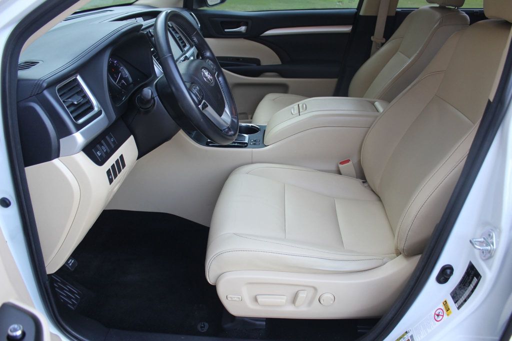 2018 Toyota Highlander XLE photo 16