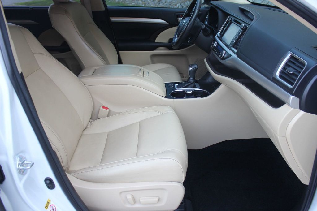 2018 Toyota Highlander XLE photo 19