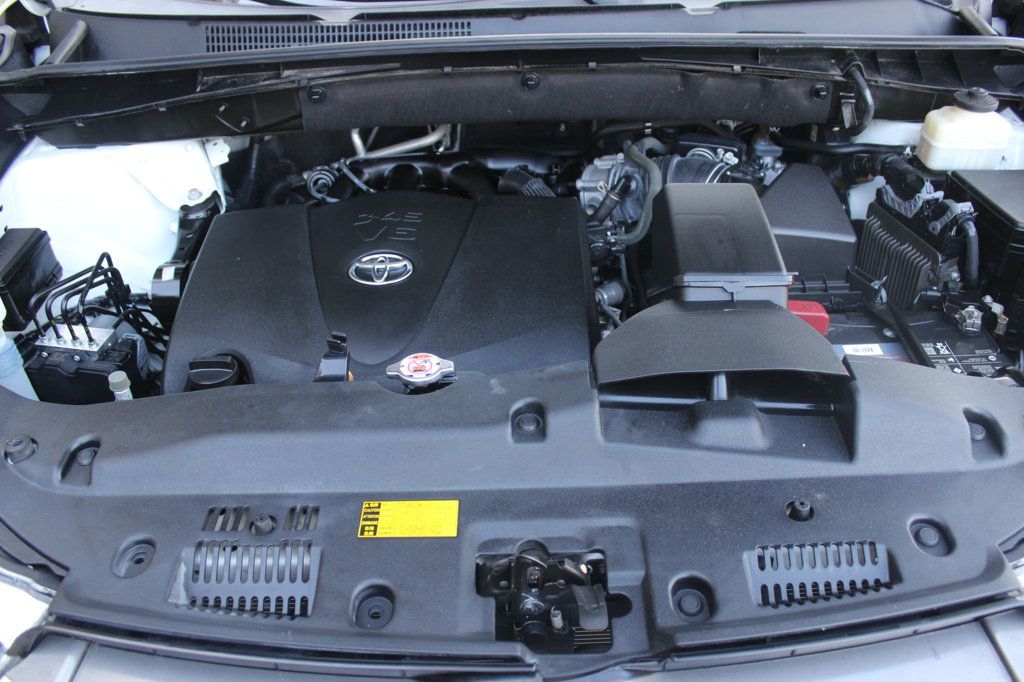 2018 Toyota Highlander XLE photo 29