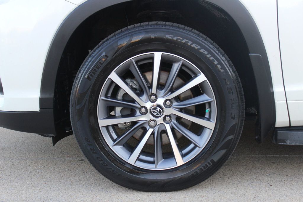 2018 Toyota Highlander XLE photo 30