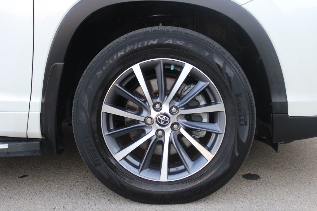 2018 Toyota Highlander XLE photo 33