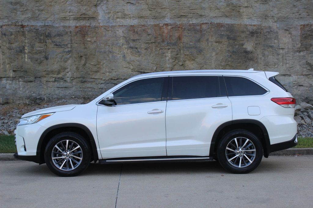 2018 Toyota Highlander XLE photo 3