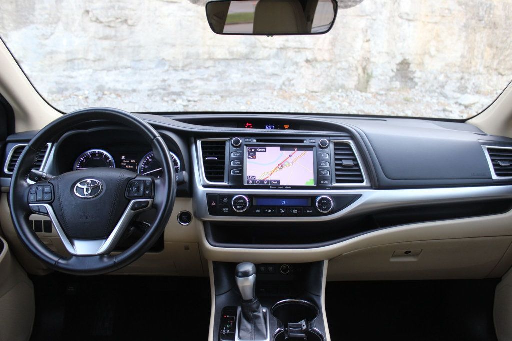 2018 Toyota Highlander XLE photo 8