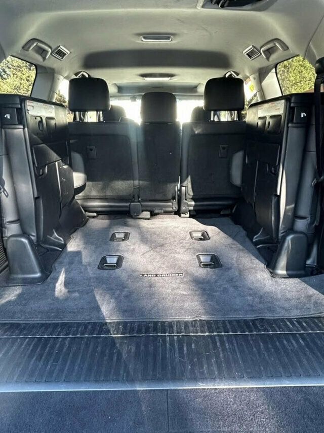 2018 Toyota Land Cruiser 200-Series/LandCruiser/Heated&CooledSeats/PowerSunroof/BackupCam - 23088641 - 3