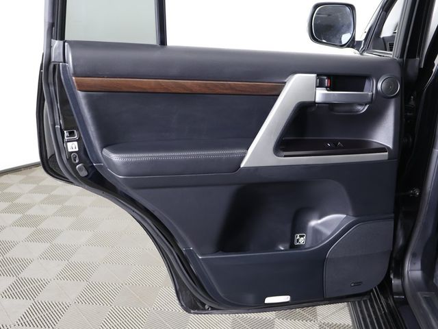 2018 Toyota Land Cruiser 4WD - 22956837 - 29