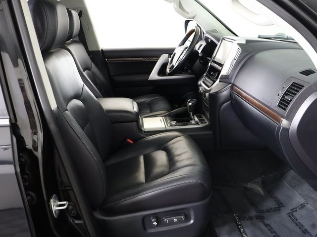 2018 Toyota Land Cruiser 4WD - 22956837 - 36