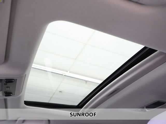 2018 Toyota Land Cruiser 4WD - 22956837 - 3