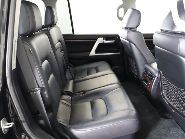 2018 Toyota Land Cruiser 4WD - 22956837 - 40