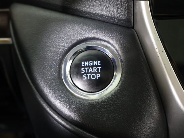 2018 Toyota Land Cruiser 4WD - 22956837 - 48