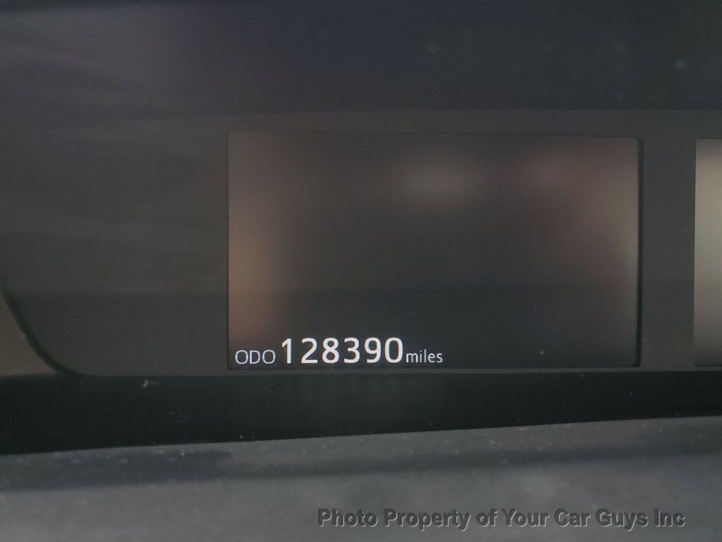 2018 Toyota Prius  - 23023126 - 26